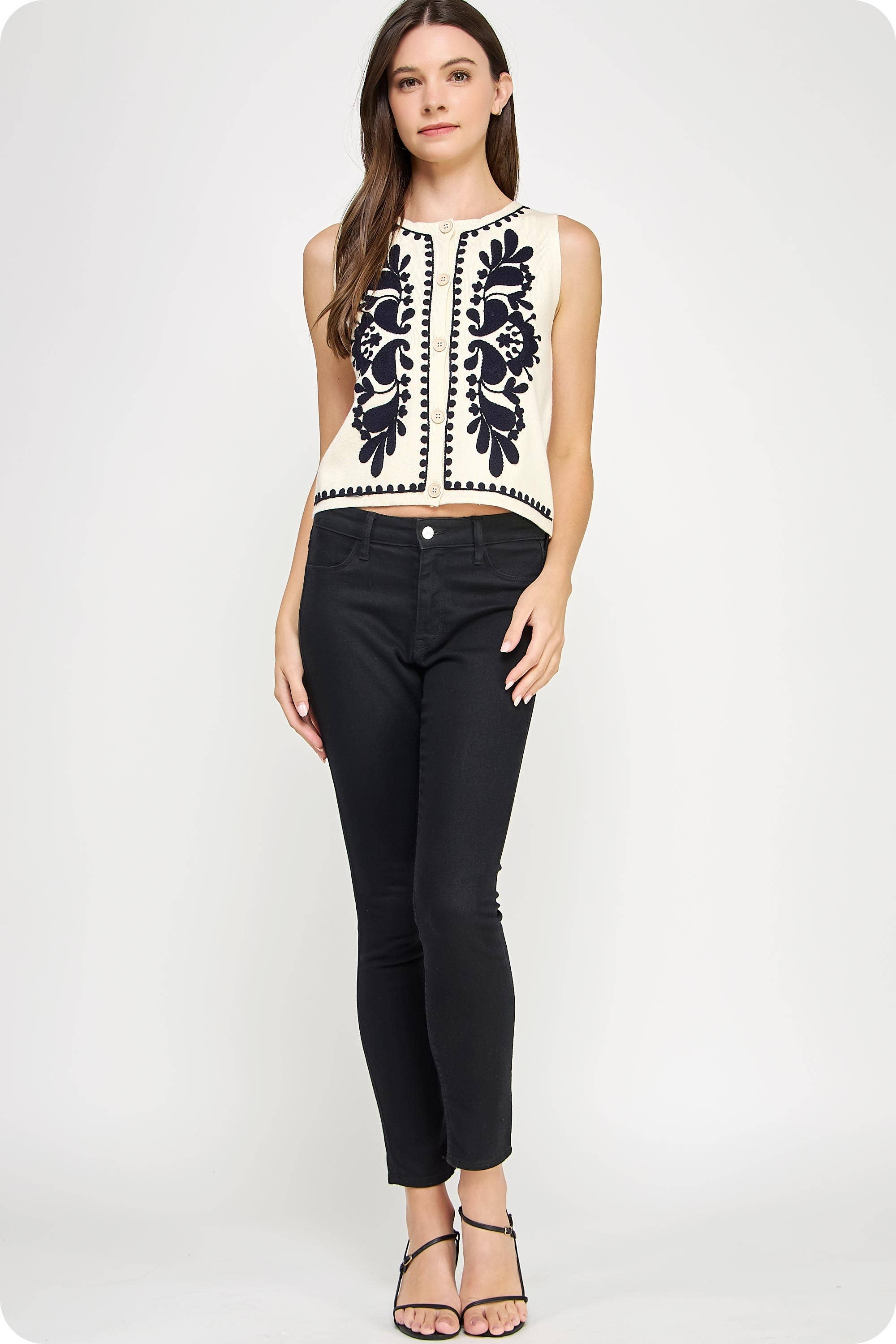 The Éloise Embroidered Top